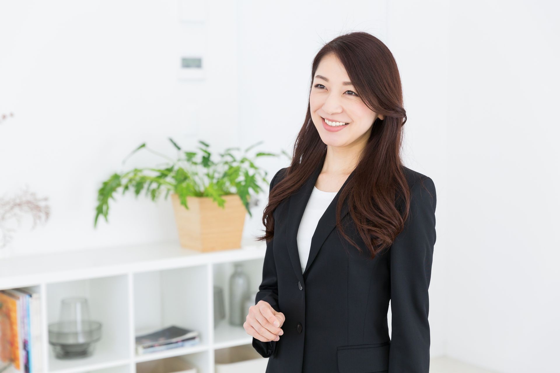 Beautiful young asian businesswoman